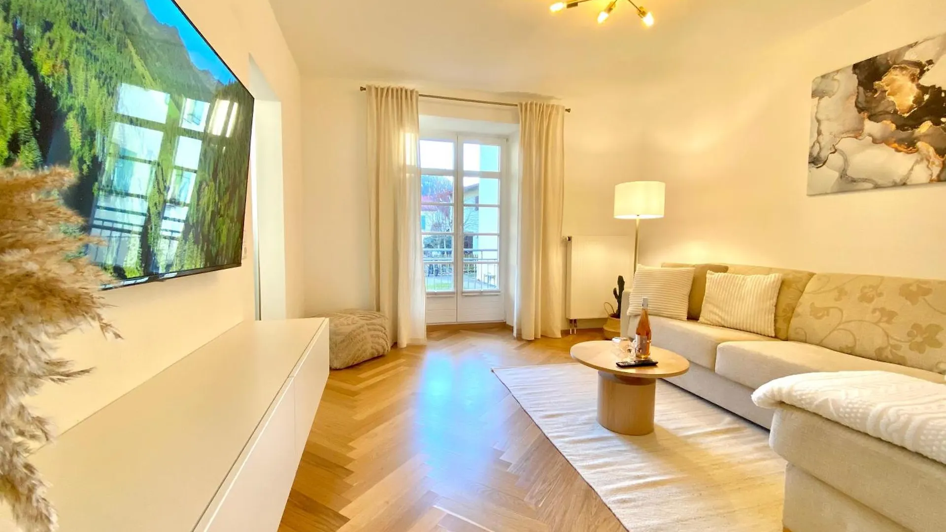 Best Butler Apartments Golden Glory I Zentrum I Kueche I Parken I Netflix Fussen